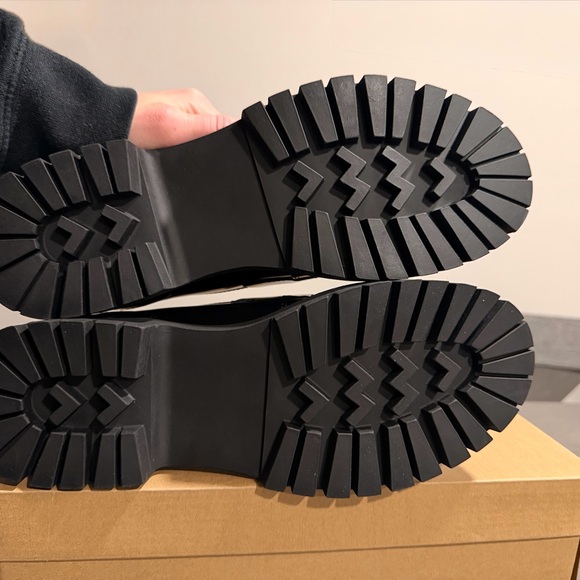 Steve Madden Glossy Black Loafers with Chunky Sole - Picture 3 of 10